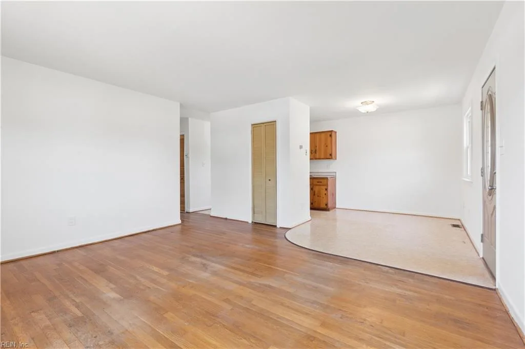 23 Berkley Dr, Hampton — photo