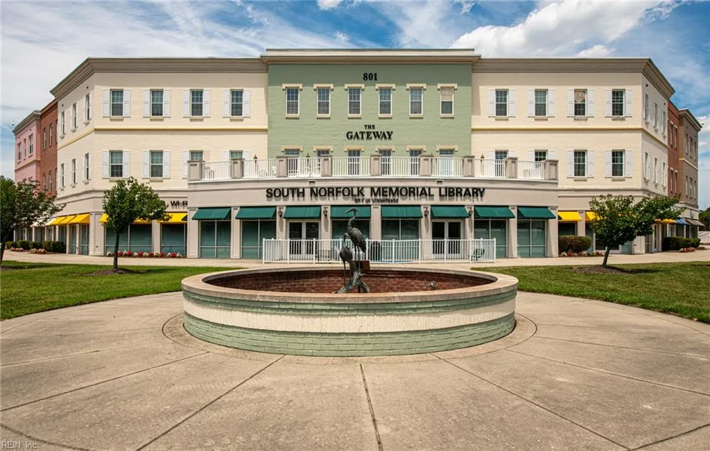 801 Poindexter ST #318, CHESAPEAKE VA 23324