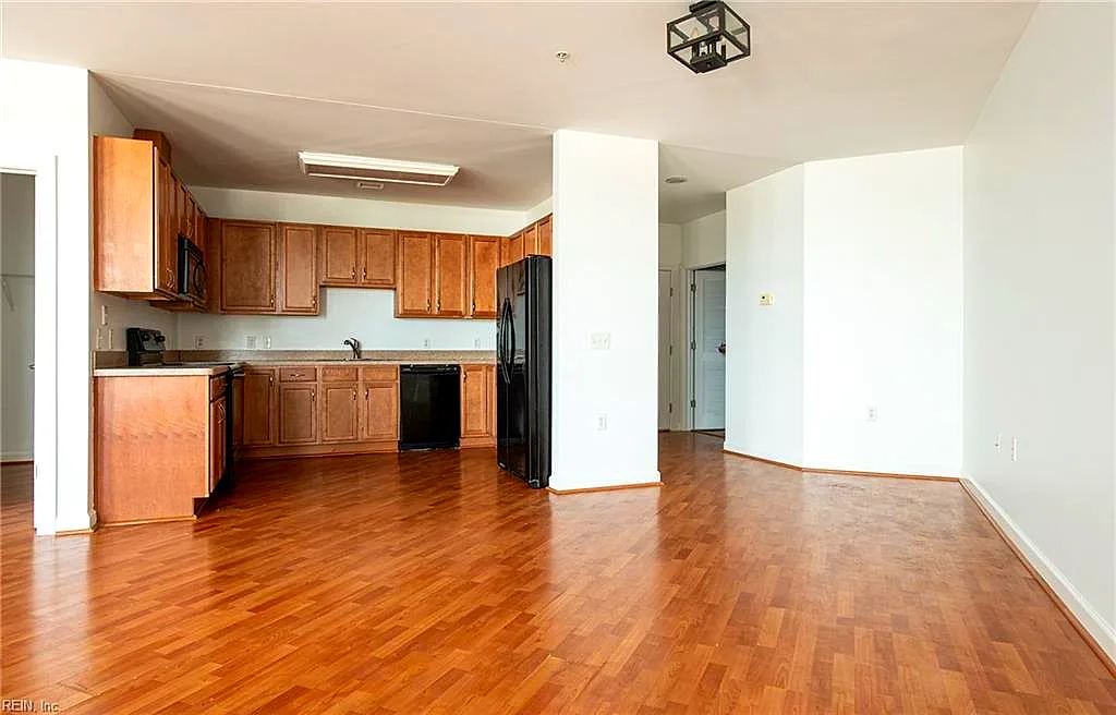 801 Poindexter St #318, Chesapeake — photo