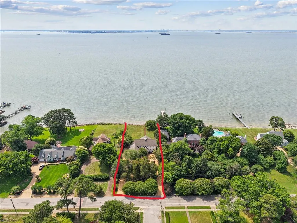 2402 Chesapeake AVE, HAMPTON VA 23661
