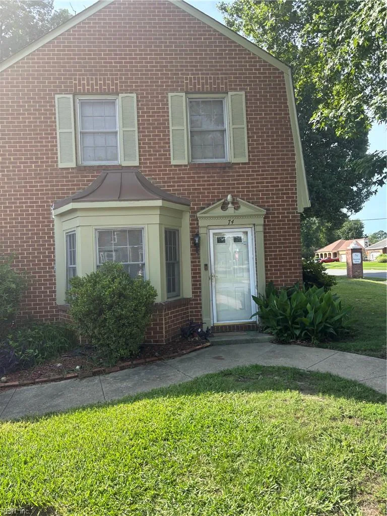 74 Colonial WAY, CHESAPEAKE VA 23325