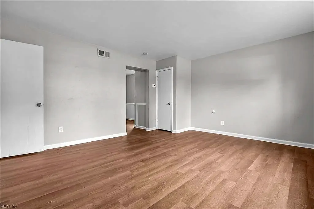 2404 Arkansas Ave #B, Norfolk — photo