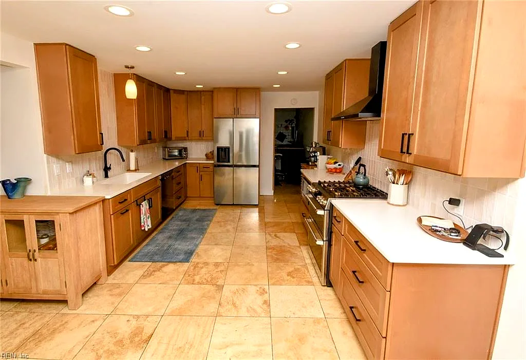 1140 Cordova Ct, Virginia Beach — photo