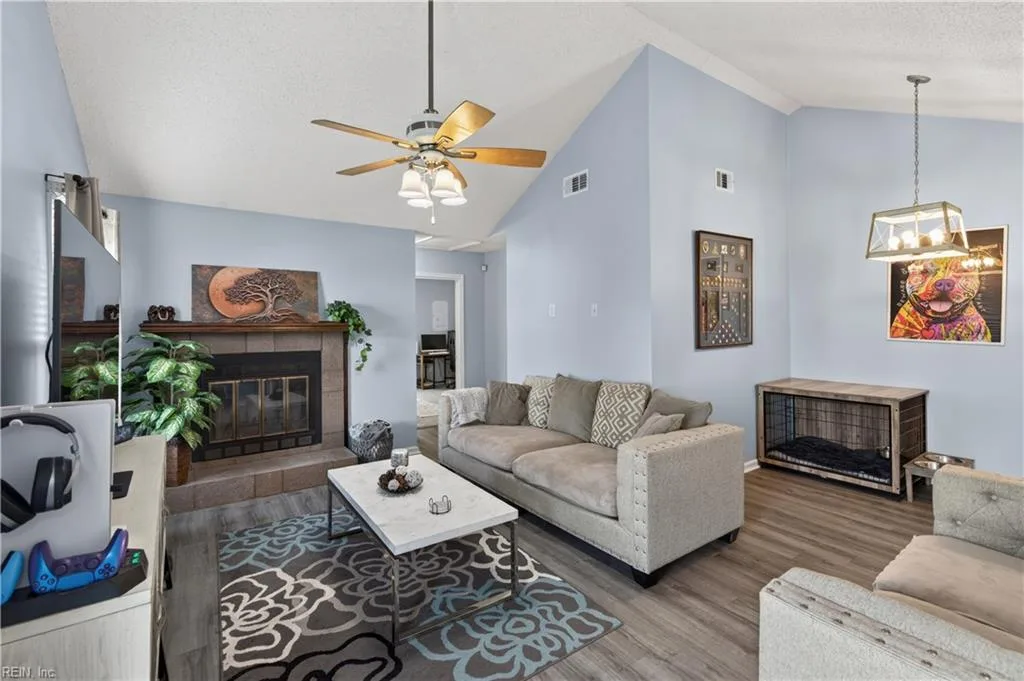 1709 Sword Dancer Dr, Virginia Beach — photo