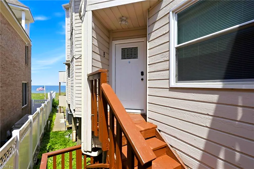 1140 E Ocean View Ave #F, Norfolk — photo