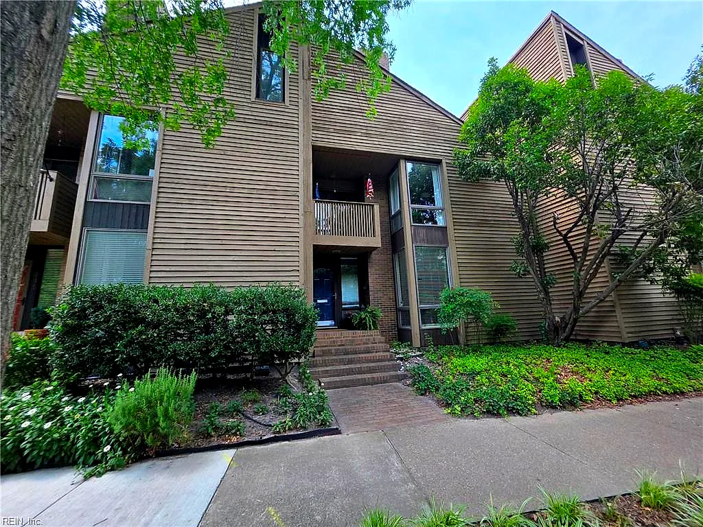 717 Botetourt Gdns, Norfolk — photo