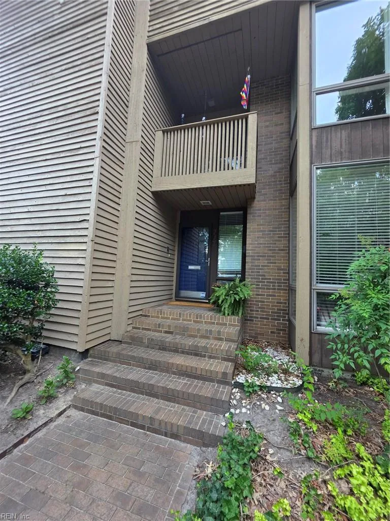 717 Botetourt Gdns, Norfolk — photo