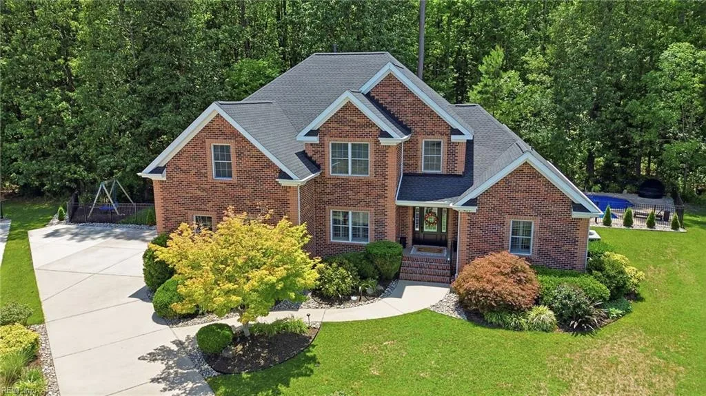 409 Torre Pine CT, CHESAPEAKE VA 23322
