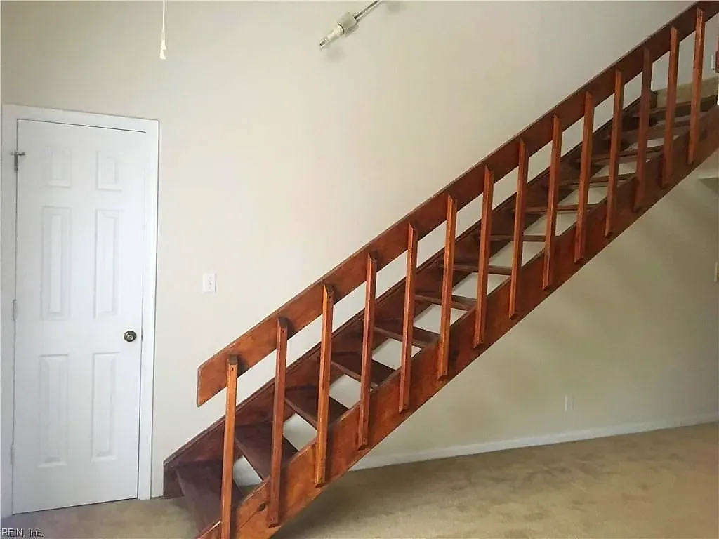 1210 Stockley Gdns #605, Norfolk — photo