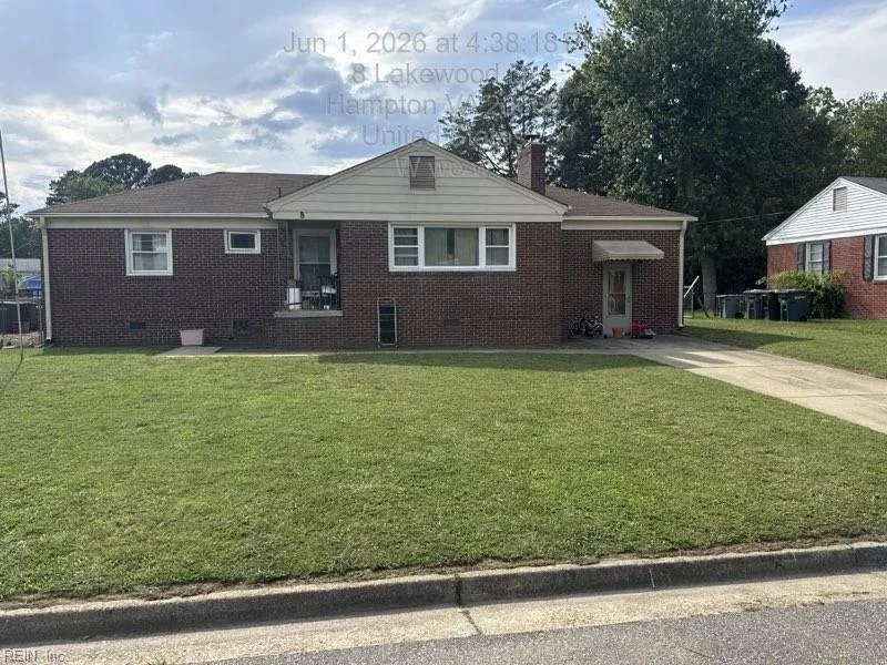 8 Lakewood DR, HAMPTON VA 23666