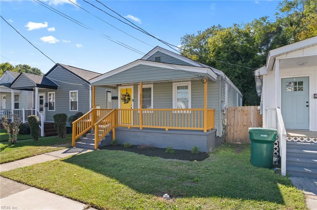 2207 Marshall AVE, NEWPORTNEWS VA 23607