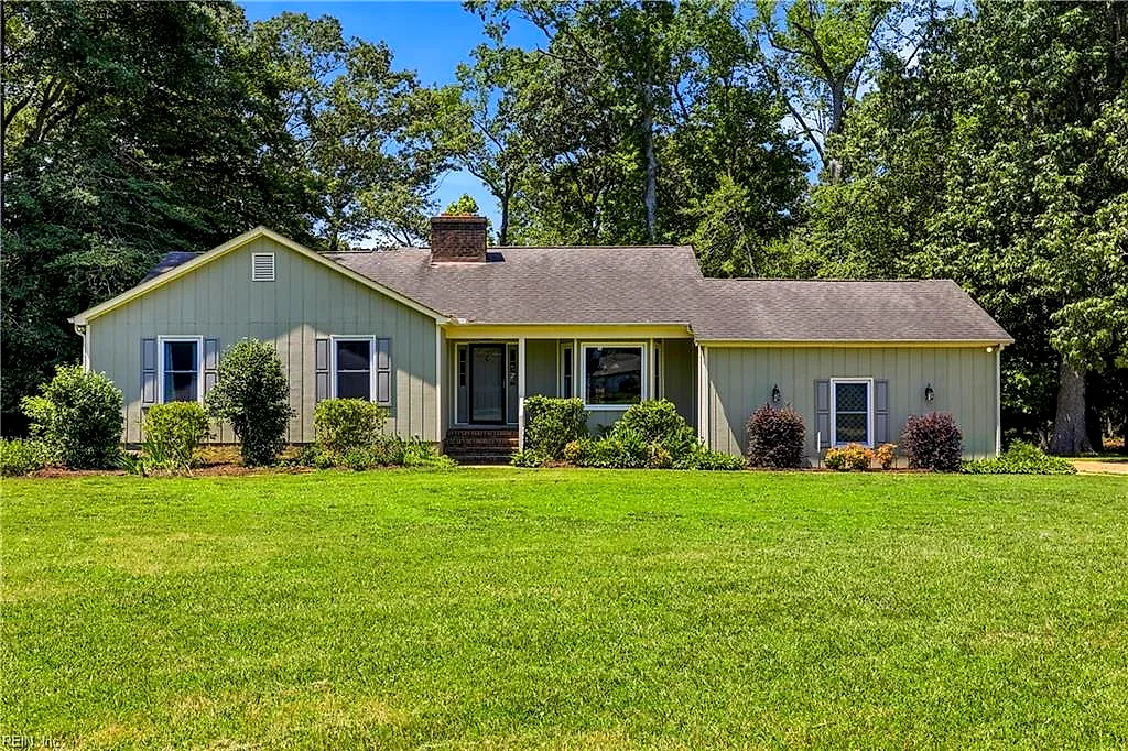 16 Dashiell DR, SMITHFIELD VA 23430