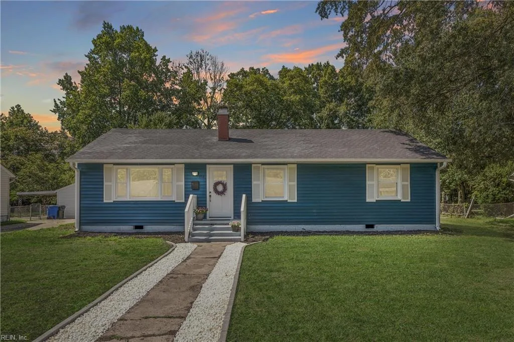 202 Woodhaven RD, NEWPORTNEWS VA 23608