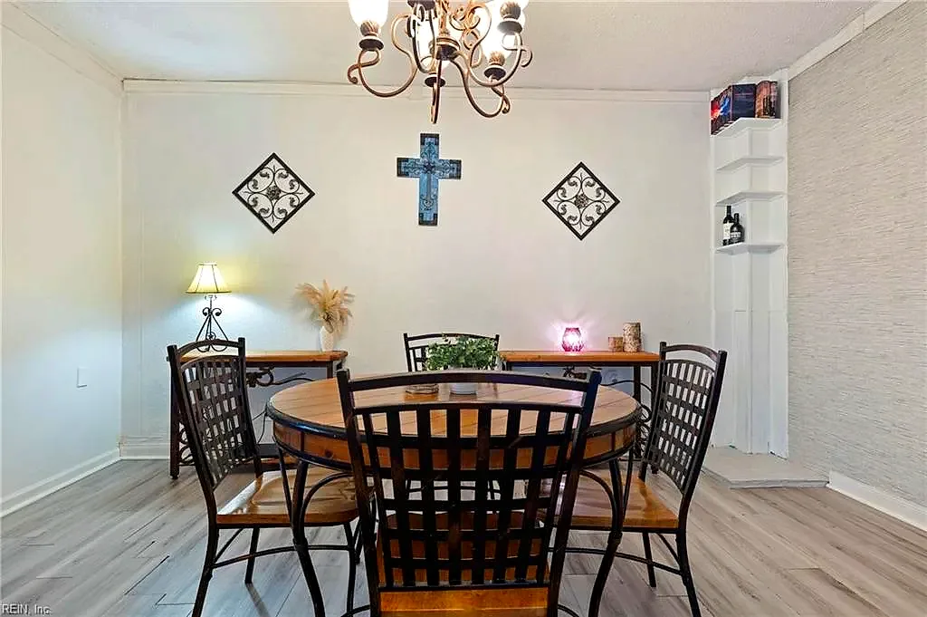 1301 Babbtown Rd, Suffolk — photo