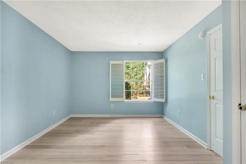 102 Windsor LN #F, WILLIAMSBURG VA 23185
