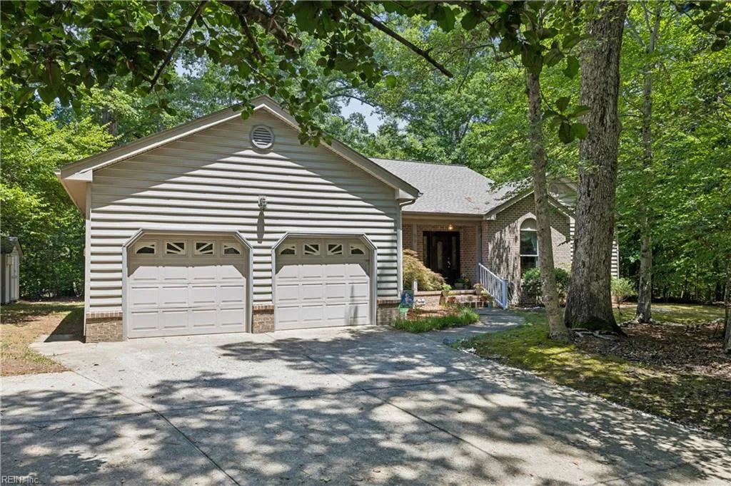99 Oxford RD, WILLIAMSBURG VA 23185