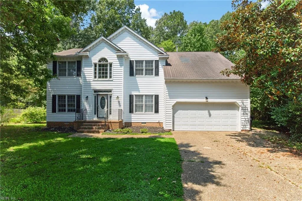 212 Halles RN, YORKTOWN VA 23693