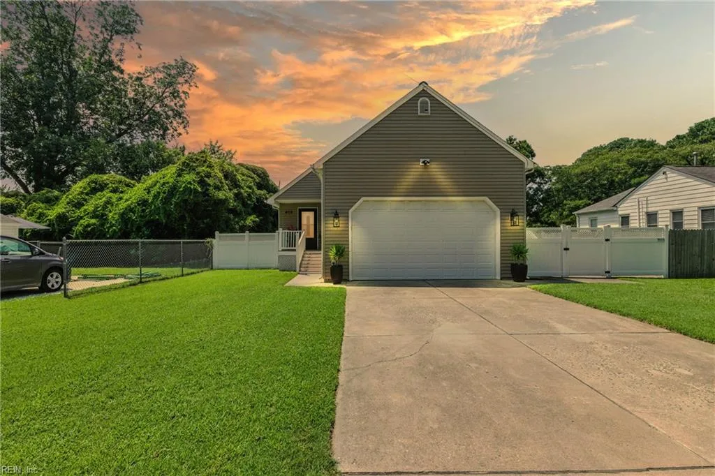 415 Raleigh AVE, HAMPTON VA 23661