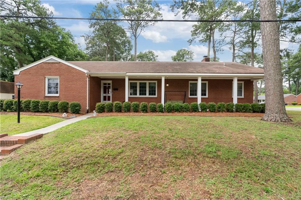 201 Pine BLF, PORTSMOUTH VA 23701