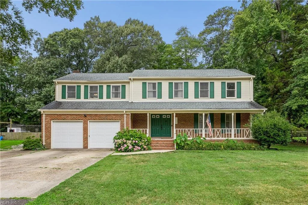 112 Breezy Point DR, YORKTOWN VA 23692