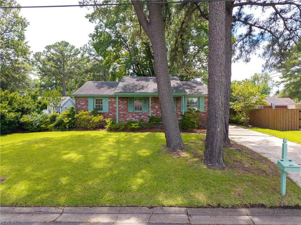 1003 White Pine DR, CHESAPEAKE VA 23323