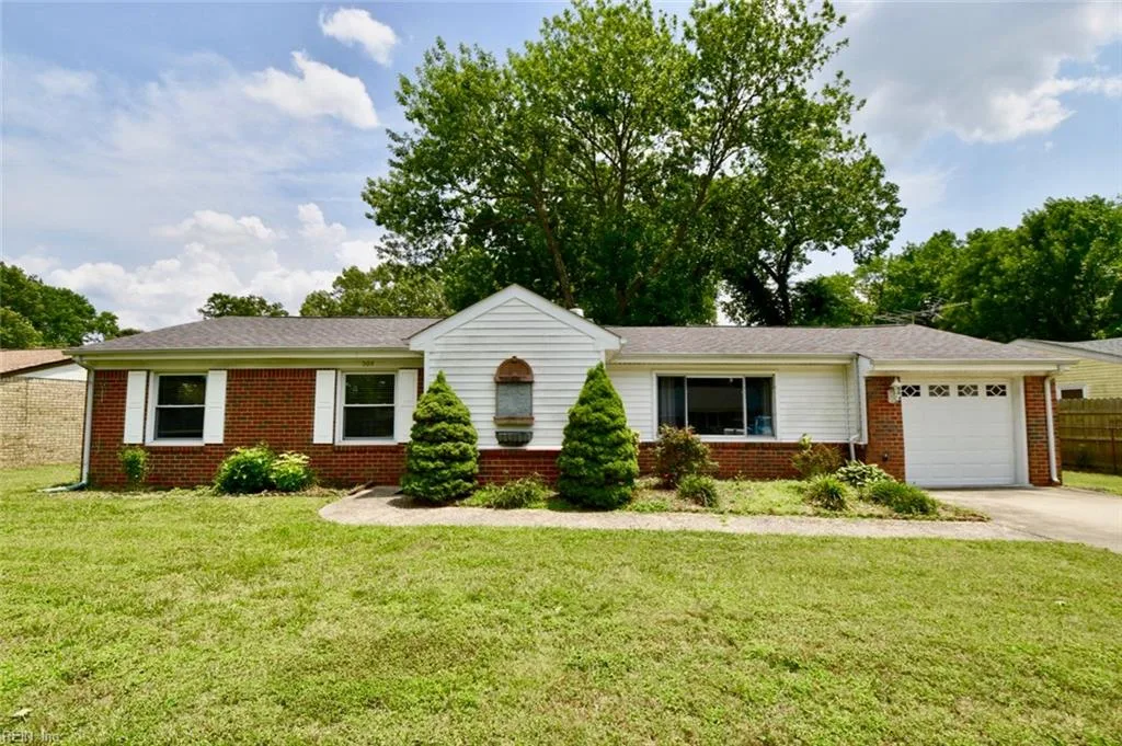 504 S Kings Point RD, VIRGINIABEACH VA 23452