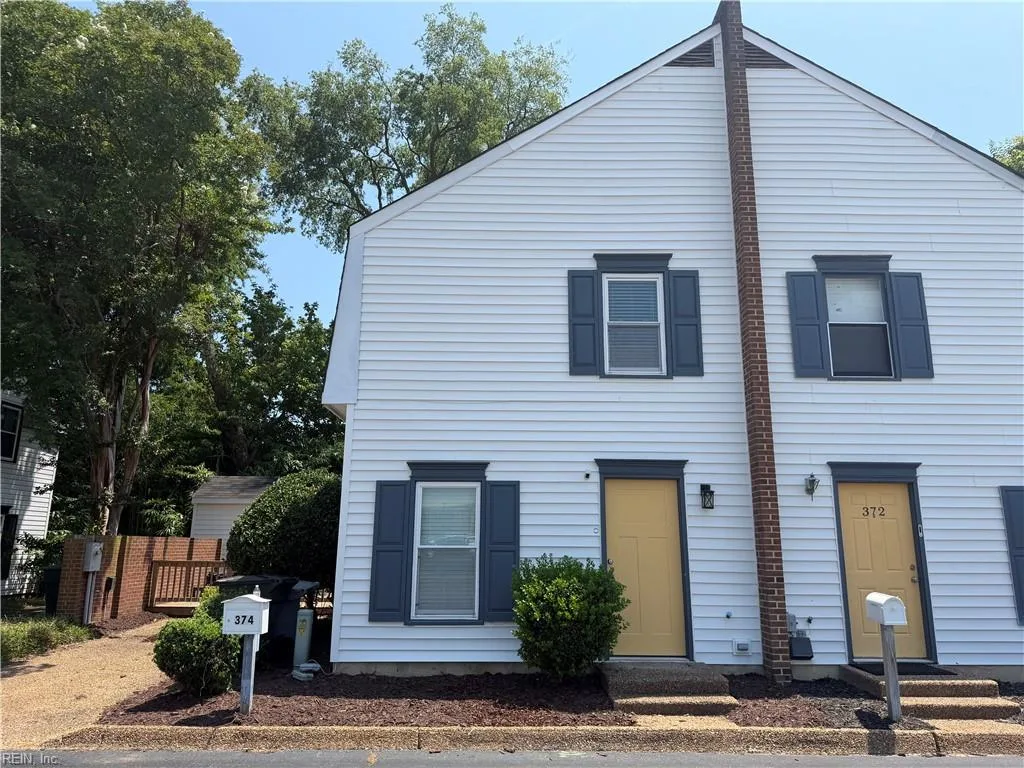 374 Eaton ST, HAMPTON VA 23669