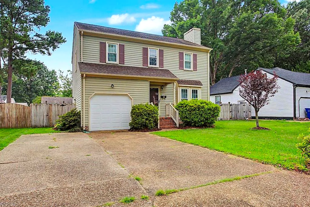 735 Leonard LN, NEWPORT NEWS VA 23601