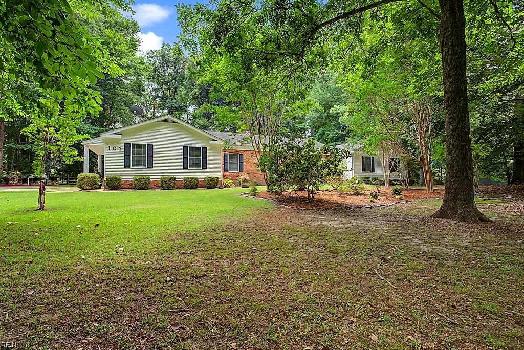 101 Greenwood DR, WILLIAMSBURG VA 23185