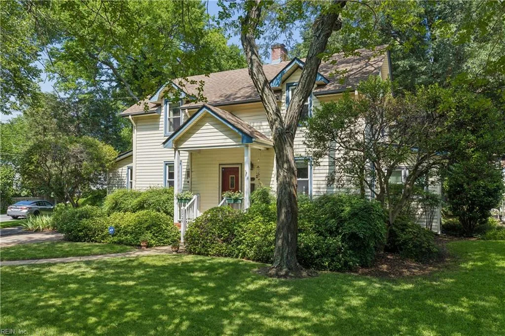 5926 Powhatan AVE, NORFOLK VA 23508