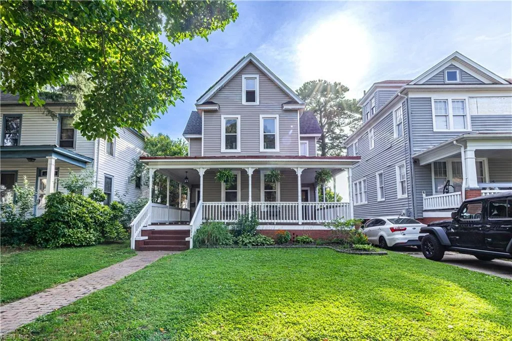 1216 Chesapeake AVE, CHESAPEAKE VA 23324