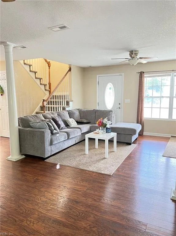 8202 Edwin Dr, Norfolk — photo