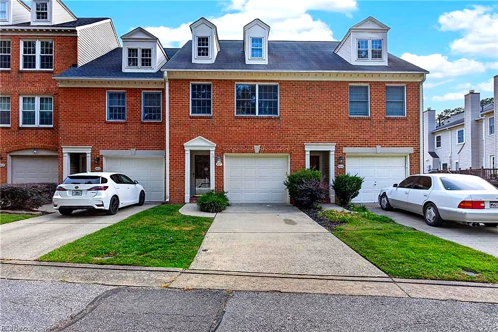 657 TODD TRL, NEWPORT NEWS VA 23602