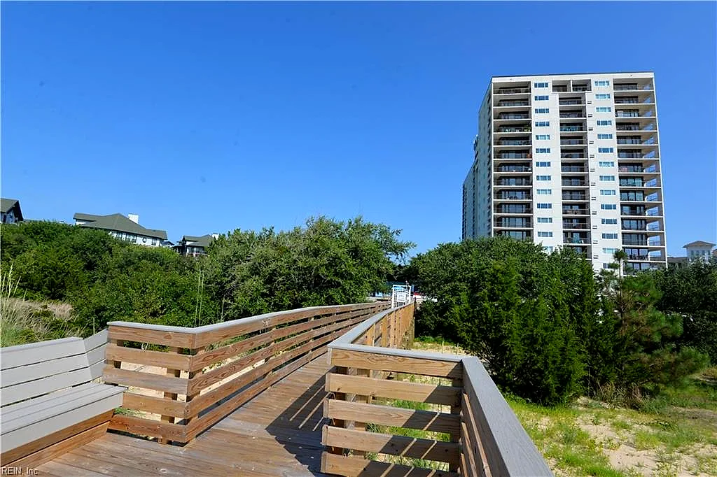 3288 Page AVE #1004, VIRGINIA BEACH VA 23451