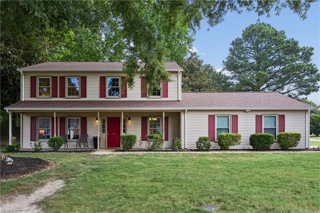 100 Camelot CRES, YORKTOWN VA 23693