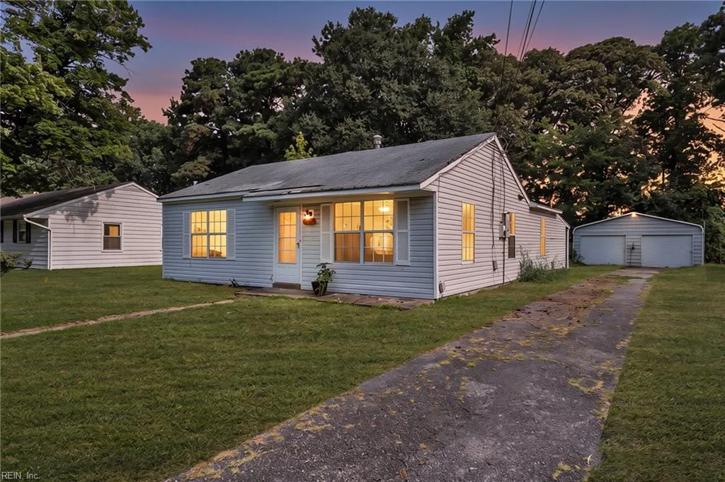 2420 Payne RD, CHESAPEAKE VA 23323