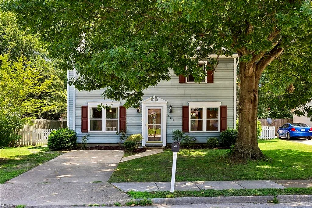 721 Chatsworth DR, NEWPORT NEWS VA 23601
