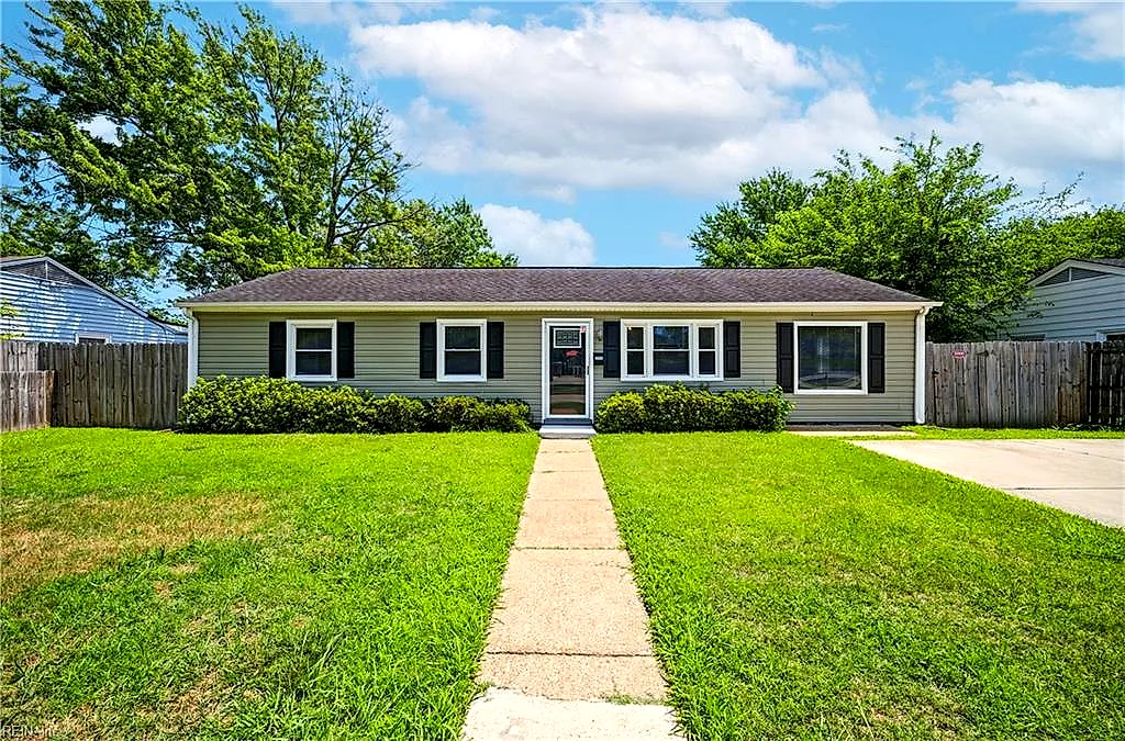 2006 Andrews BLVD, HAMPTON VA 23663