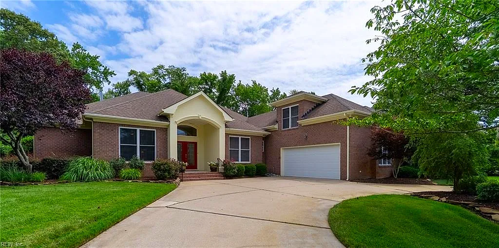 2241 Zia DR, VIRGINIA BEACH VA 23456