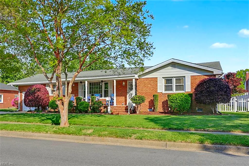 2424 Blueberry RD, NORFOLK VA 23518