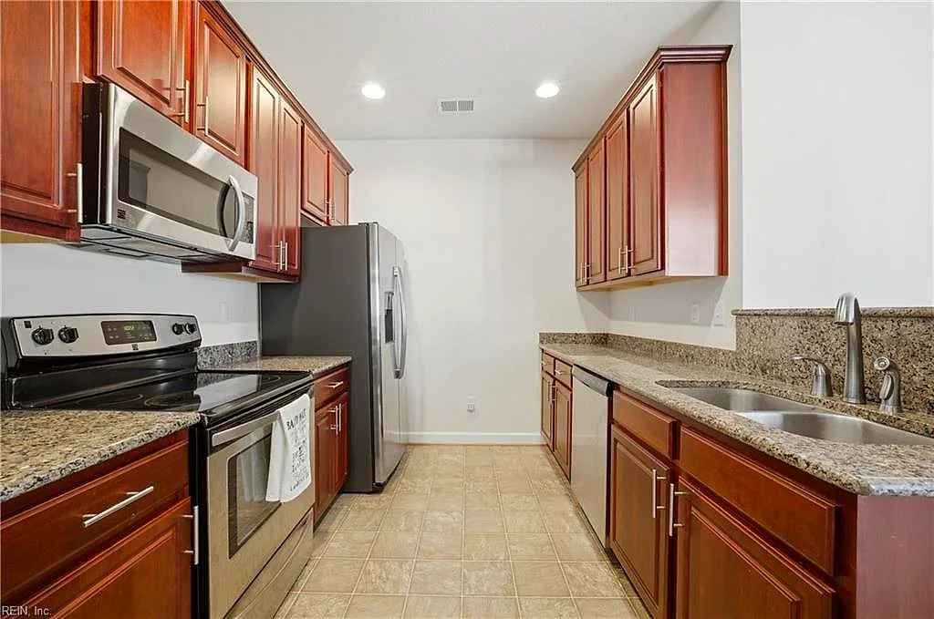 503 Nesbit Dr, Chesapeake — photo