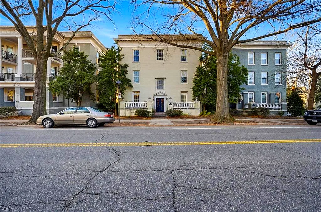 1015 Colonial AVE #4, NORFOLK VA 23507