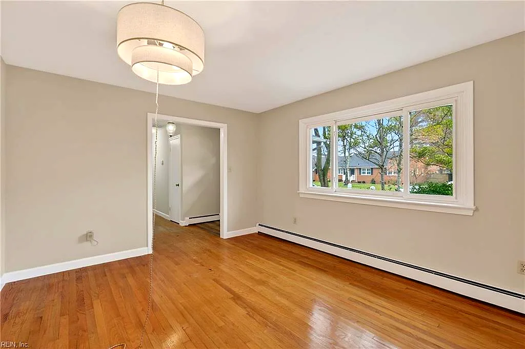 112 Conference Ct, Virginia Beach — photo