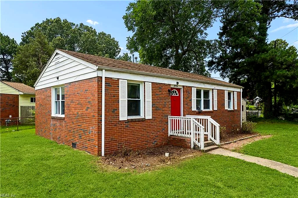 2916 Berkley AVE, CHESAPEAKE VA 23325