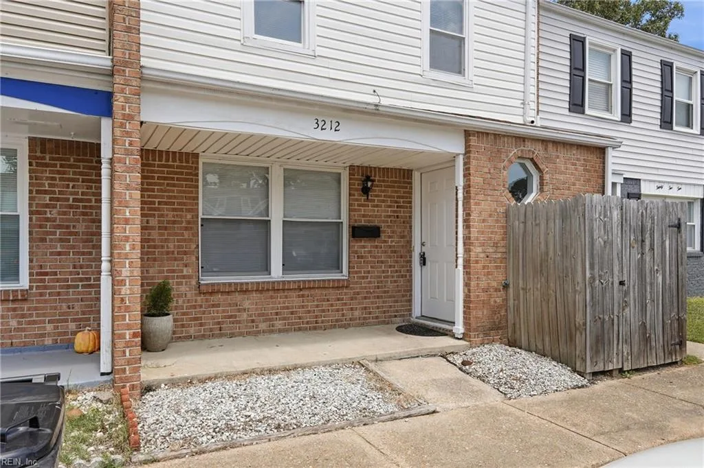 3212 Dunnbury CT, VIRGINIA BEACH VA 23453