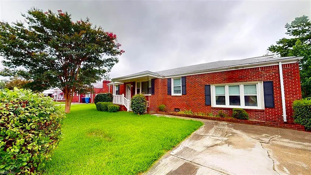275 Toy AVE, VIRGINIA BEACH VA 23462