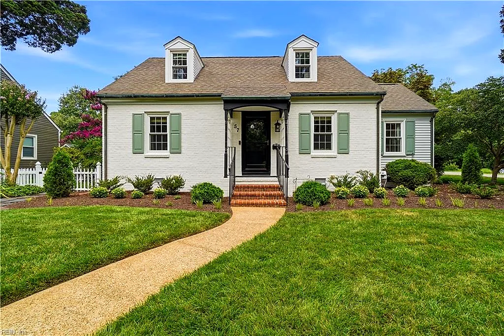 57 Lakeside DR, NEWPORT NEWS VA 23606