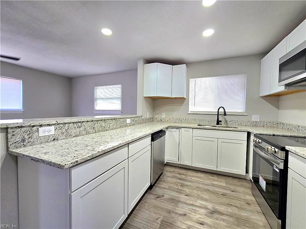 651 26th ST, NEWPORT NEWS VA 23607