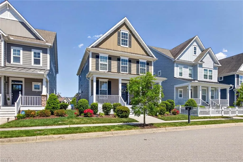 513 Simpson LN, CHESAPEAKE VA 23323