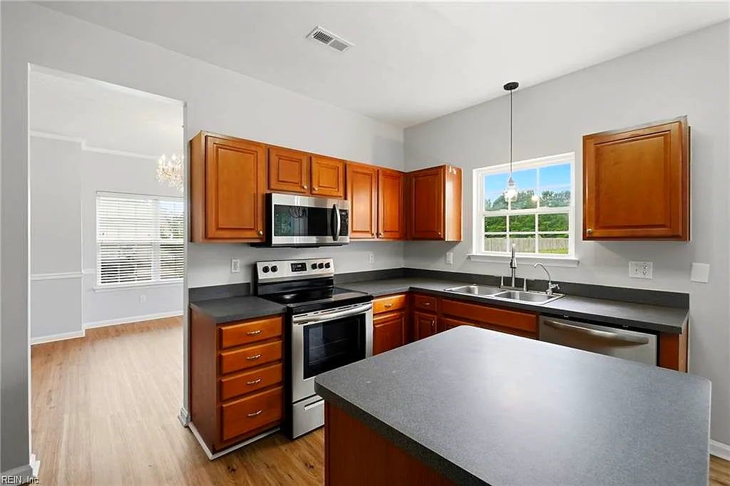 145 Pier Landing Loop, South Mills — photo
